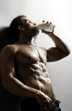 Молочная фабрика - обложка ранобэ читать онлайн